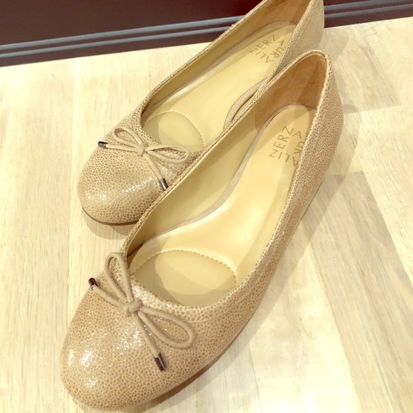 naturalizer ballet flats